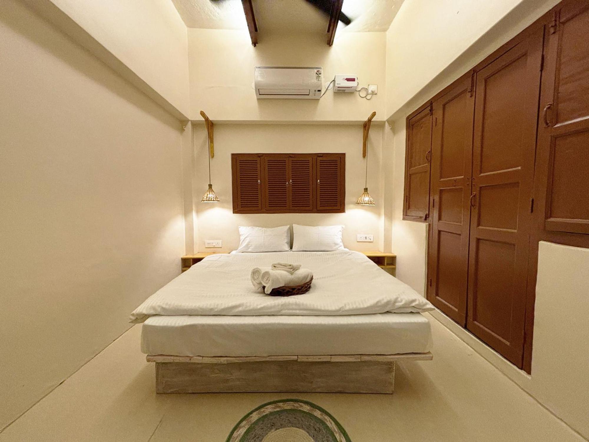 Vintage River Homestay Varanasi Exterior foto